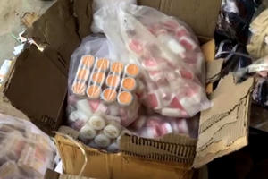 An Giang: Thu giữ nhiều hàng hóa, mỹ phẩm không rõ nguồn gốc, nhập lậu vào nội địa