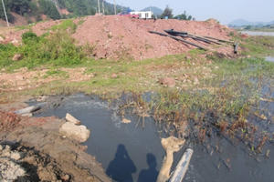 Chủ dự án chịu trách nhiệm cho việc tồn tại nhiều bất cập tại dự án nạo vét sông Cấm