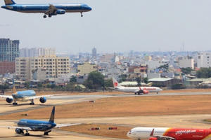 Tin kinh tế 6AM: Chủ trương xã hội hóa đầu tư Cảng hàng không của Bộ GTVT bị "tuýt còi"