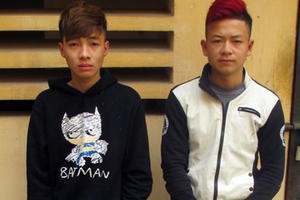 Cuồng ghen, đẩy bạn gái từ tầng 2 rơi xuống đất