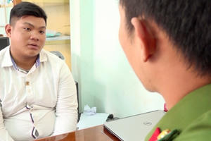 Chủ tiệm sửa xe đem xe của khách đi cầm rồi bỏ trốn