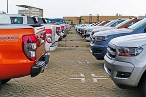 Xe bán tải ế ẩm trước giờ G: "Vua doanh số" thành kẻ bị "ghẻ lạnh"