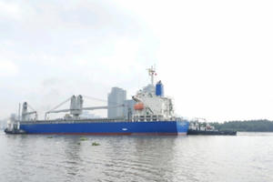 Hai đoàn tàu số 6, 7 của tuyến metro số 1 đã cập cảng Khánh Hội