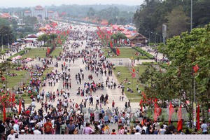 Lịch nghỉ Lễ 30/4 - 1/5 và giỗ Tổ Hùng Vương Lịch nghỉ Lễ 30/4 - 1/5 và giỗ Tổ Hùng Vương