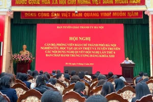 Hơn 400 cán bộ, phóng viên Hà Nội học tập, quán triệt Nghị quyết Trung ương 6 Hơn 400 cán bộ, phóng viên Hà Nội học tập, quán triệt Nghị quyết Trung ương 6