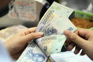 Nhân viên ngân hàng lãnh án vì lừa đảo