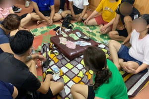 Cao Bằng: Nhiều cán bộ xã tụ tập đánh bạc bất chấp dịch Covid - 19