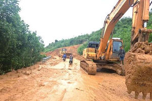Đường bộ Việt Nam yêu cầu tập trung ứng phó mưa lũ lịch sử miền Trung – Tây Nguyên