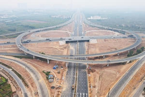 Thủ tướng chỉ đạo rà soát việc kết nối với các tuyến đường bộ cao tốc, phát huy tối đa hiệu quả đầu tư