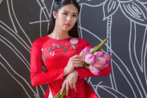 Ra mắt bộ sưu tập “Ngày hạnh phúc", Ngọc Hân vô tình tiết lộ về người đàn ông của cuộc đời mình