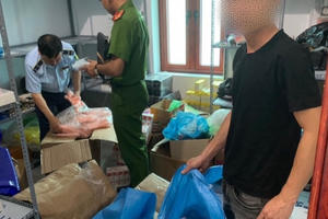 Quảng Ninh: Phát hiện kho đồ chơi kích dục không rõ nguồn gốc, xuất xứ