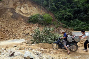 Thời tiết ngày 25/9: Bắc Bộ mưa rào và dông, vùng núi đề phòng lũ quét, sạt lở đất