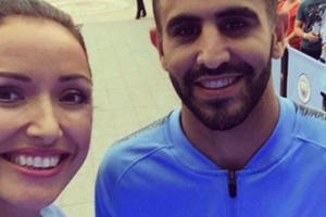 Chân dung nữ MC xinh đẹp khiến các cổ động viên Man City “mê mệt”