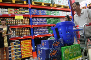 Dân nhậu Việt góp núi tiền xây 'lâu đài' cho các hãng bia