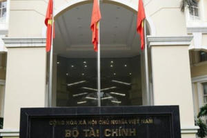 Bộ Tài chính: Cần thiết tăng thuế tiêu thụ đặc biệt với rượu, bia, thuốc lá