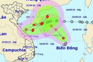 Áp thấp nhiệt đới dị thường