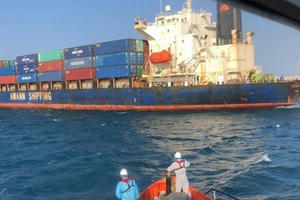 Cứu thành công gần 300 thuyền viên gặp nạn trên biển