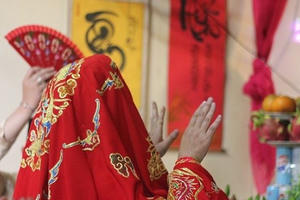 Đừng mê muội về căn số và nghi lễ trình Đồng mở Phủ Đừng mê muội về căn số và nghi lễ trình Đồng mở Phủ