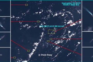 Tàu sân bay Mỹ nghi bị 7 tàu Trung Quốc “vây” trên Biển Đông