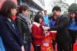 Hải Phòng: Hỗ trợ sinh viên nghèo hàng nghìn vé xe về quê đón tết