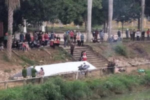 Điều tra nguyên nhân vụ phát hiện thi thể nữ sinh trên sông sau nhiều ngày mất tích