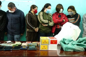 Quảng Bình: Bắt 7 đối tượng nam nữ đang sát phạt nhau trên "chiếu bạc"