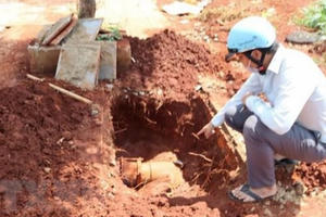 Bình Phước: Nước máy sinh hoạt biến màu đỏ, người dân kêu cứu Bình Phước: Nước máy sinh hoạt biến màu đỏ, người dân kêu cứu