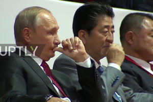 Tổng thống Putin cùng Thủ tướng Nhật Bản xem thi đấu judo