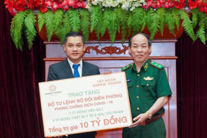 Tập đoàn Hưng Thịnh trao tặng 10 tỷ đồng cho Bộ Tư lệnh Bộ đội Biên phòng phòng, chống dịch Covid-19