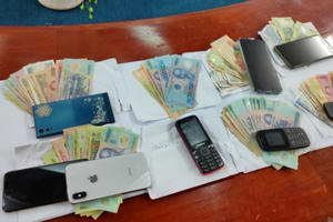 Bạc Liêu: Bắt giữ 13 đối tượng đá gà ăn tiền trong thời gian giãn cách xã hội