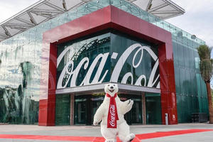 Coca-Cola ngưng quảng cáo trên mọi nền tảng mạng xã hội