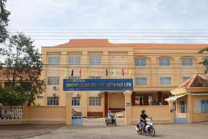 Học sinh Bạc Liêu tựu trường từ ngày 1/9, riêng lớp 1 từ ngày 23/8