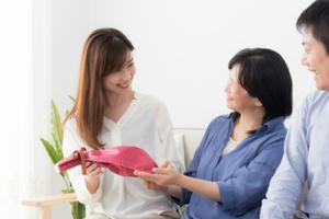 Bất ngờ lời khuyên của mẹ chồng khi con dâu 'trắng tay' vì người tình 'ngã ngựa'