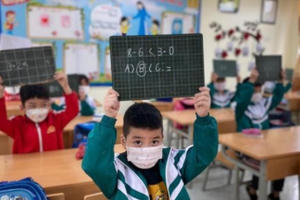 Kiểm tra học kỳ trực tuyến: Điểm số không thực chất