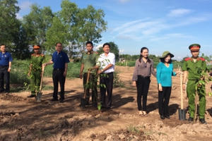 Bạc Liêu: Ra quân ngày chủ nhật “xanh - sạch - đẹp 2016”