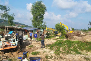 Phú Quốc triển khai thi công hàng rào và san ủi mặt bằng phục vụ mở rộng Cảng hàng không quốc tế