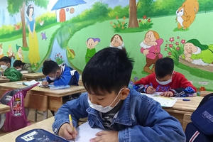 Hà Nội: Học sinh lớp 1 đến lớp 6 đi học trở lại từ 21/2