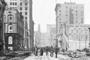 Kinh hoàng thành phố tươi đẹp lụi tàn sau… một phút