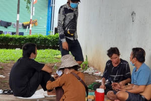 Tái diễn tình trạng tụ tập ăn nhậu tại điểm nóng COVID-19 ở Biên Hòa