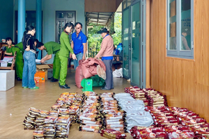 Tạm giữ giám đốc một doanh nghiệp để điều tra nghi án sản xuất cà phê giả