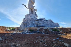 Chi thêm gần 90 tỷ làm sân và đường tượng đài lớn nhất tỉnh Đắk Nông