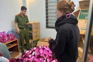 Khởi tố nữ giám đốc sản xuất, buôn bán mỹ phẩm giả