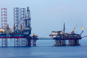 Cần luật hóa các chính sách khai thác mỏ dầu khí tận thu đặc thù