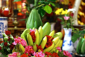 Cách bày mâm ngũ quả thờ Tết đem lại may mắn cả năm