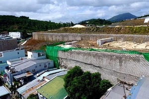 Tổng kiểm tra dự án trên các đồi tại Nha Trang