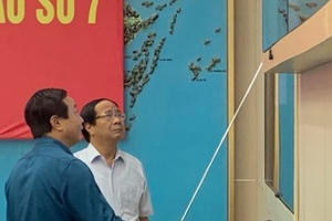 Phó Thủ tướng Lê Văn Thành chủ trì họp khẩn ứng phó mưa bão