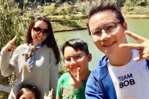 Hoàng Bách vất vả thuyết phục vợ đóng MV cùng con trai Tê Giác