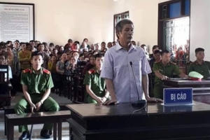 Nghi cháu trộm tiền, cậu dùng dao chém cháu tử vong