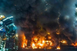 Thành phần bóng huỳnh quang Rạng Đông không có thủy ngân