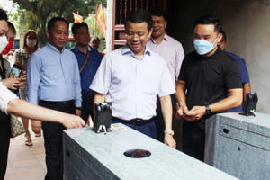 Hoạt động du lịch: Hệ thống vé điện tử hướng đến sự văn minh, hiện đại Hoạt động du lịch: Hệ thống vé điện tử hướng đến sự văn minh, hiện đại